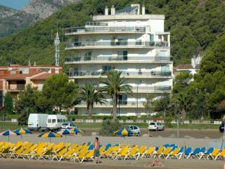 Beachfront Apartment in Estartit with Garden - L'Estartit - 4