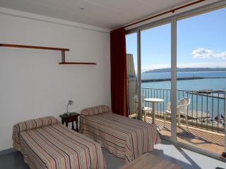 Studio in Spain with Beach Access & Pool - L'Estartit - 7