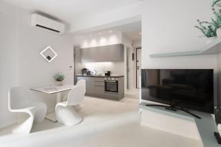 Futuristic chic oasis in the heart of the city - 8