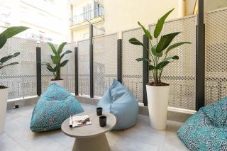 Futuristic chic oasis in the heart of the city - 5