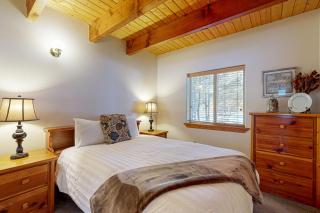 Ponderosa Pines Retreat - 1