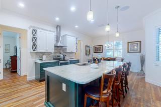 Riverfront Haven Retreat - North Port - 1