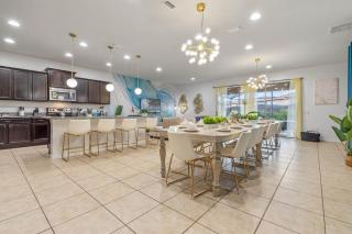 Lakefront with Heated Pool, Disney Themed, Premier Host - Kissimmee - 1