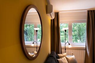 Flexible SelfCheckIns Zagreb 250 - 2 Bedroom Apartment - WiFi- Keybox Entry - 1