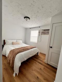 Quaint Lakeview Getaway Trails & Town at Your Doorstep - 7