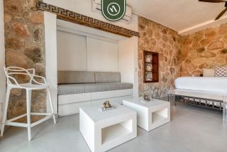 1 BR Mountain Retreat - 5 min to Beach - Pool - 4