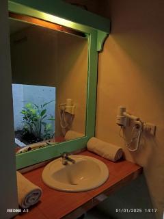 Coral Beach 2 Bungalow - Gili Trawangan - 9