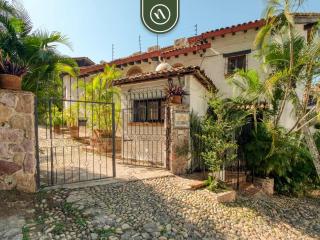 Oceanview 2 BR Unit- Steps Away From Beach - Pool - 1