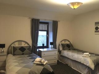 Farmhouse - Clydebank - 7