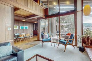 Elk Mid-Century - Main House - Elk - 2