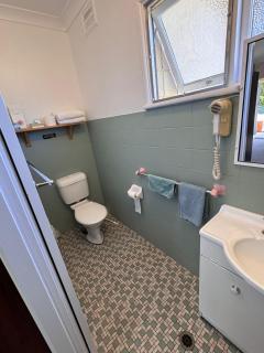 ALPINE COUNTRY MOTEL plus FREE COFFEE - Cooma - 4