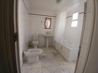 Habitaciones en casa residencial cercana al centro histórico de Málaga - Málaga - 4