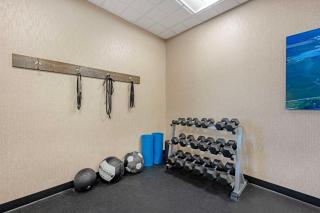 Best Western Plus Lakeview Hotel - 4