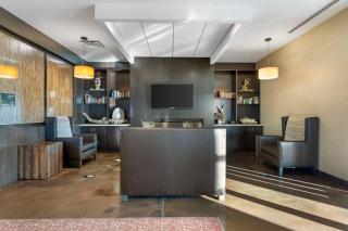 Best Western Plus Lakeview Hotel - 3