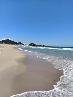 Quarto completo ,Praia Grande ,SFS - São Francisco do Sul - 0