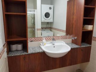Large 1br with gorgeous sea views - Auckland - 4