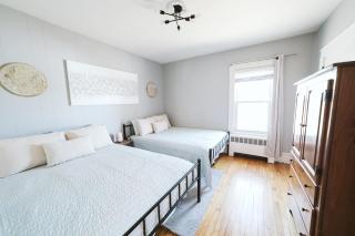 BIG apartment in the center of it all - 2