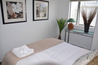 2br family friendly apartment with indoor pool - Auckland - 8