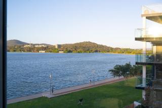 Lakefront Modern 2 BDR Apartment with 2 Parking Kingston - Kingston - 7