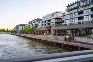 Lakefront Modern 2 BDR Apartment with 2 Parking Kingston - Kingston - 6