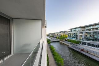 Lakefront Modern 2 BDR Apartment with 2 Parking Kingston - Kingston - 3