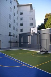 2br family friendly apartment with indoor pool - Auckland - 4