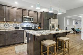 1271 S Preston St - 0