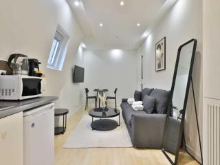 Modern studio - Plaine-Monceau - Mobility lease - París - 0