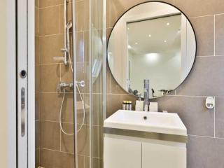 Modern studio - Plaine-Monceau - Mobility lease - París - 2