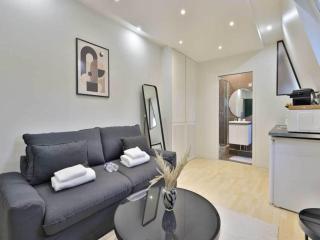 Modern studio - Plaine-Monceau - Mobility lease - Paris - 5