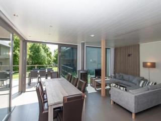 Spacious Villa Near Castle - 9