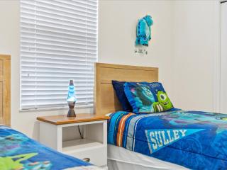 293 - Fabulous 3 Bed Villa with Private Oversized Pool and Games Room - 4