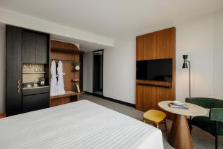 Crowne Plaza Adelaide Mawson Lakes by IHG - Adelaide - 2