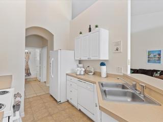 293 - Fabulous 3 Bed Villa with Private Oversized Pool and Games Room - Davenport - 6