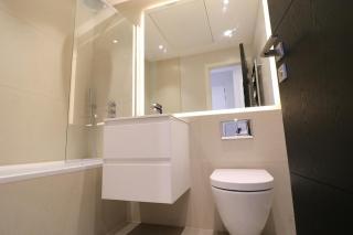London Ealing near Train station - Ealing - 6