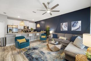 World Class Resort only 20 min to Theme Parks, Themed Toy Story & Mickey! - 7