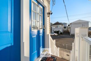 Breezy Beach House 3BR Retreat Walk to Beach - 4