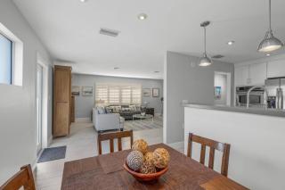 Moonmist Villa On Siesta Key - 1