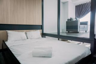 Wonderful and Homey Studio The Smith Alam Sutera Apartment By Travelio - Tangerang - 7