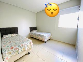 Apartamento próx a Av da Integração - 2