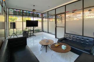Urbanview Trunojoyo Homestay Banyuwangi by RedDoorz - Banyuwangi - 9