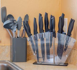 Artsy Getaway With Vibrant Design Flair - 1