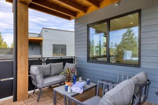 1127 Aerie Buyout 2 Units w Hot TubMountain Views Near Downtown - Bend - 7