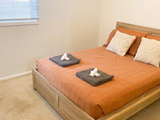 StayAU 3BRM Cozy Retreat Close to Dubbo - Dubbo - 0