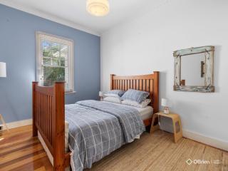 Ventnor Coastal Charm - 1