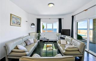 Awesome Home In Primosten - Primošten - 8