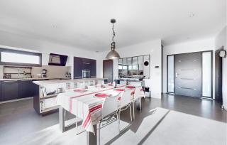 Awesome Home In Médis - Médis - 5