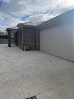 luxury on the hill-2min albury cbd - Albury - 0