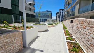 Woden New Modern One-Bedroom Apartment - Phillip - 7