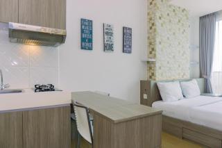 Cozy Living Studio Apartment Tree Park City BSD By Travelio - 6